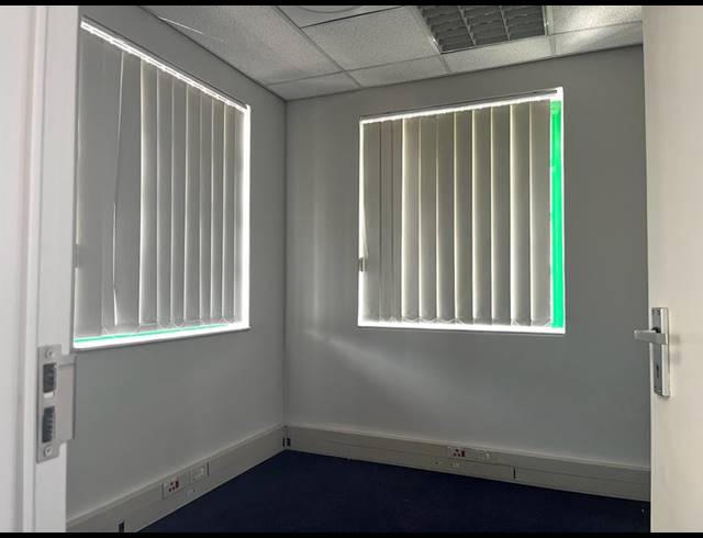 BUSINESS PROPERTY TO RENT IN CLAREMONT